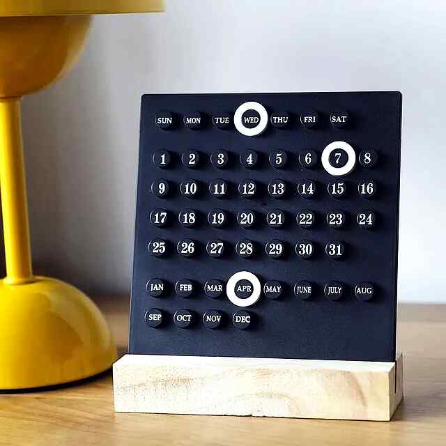 Акриловий календар ДеревоСкло — стильний органайзер часу.