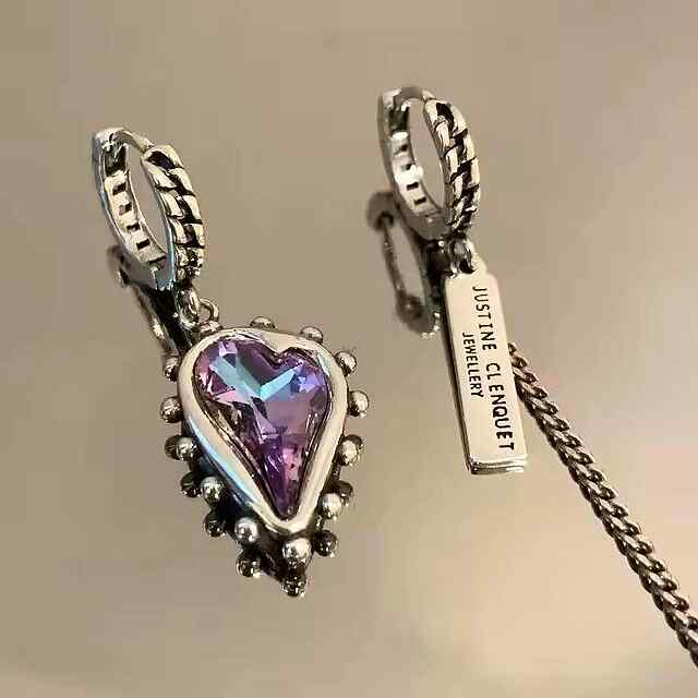 Сердечко-пластина: Стильні сережки для дівчат з гравіюванням. -20% за кодом PROM20. Burgundy.Bijouterie в Instagram.