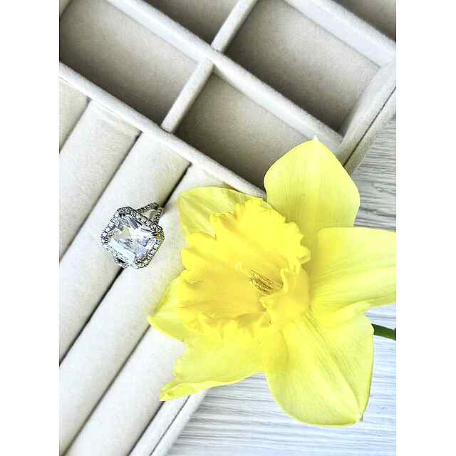 Жіноче кільце з каменем Burgundy, розмір 7/8 - Знижка через PROM20 - 2 фото товару